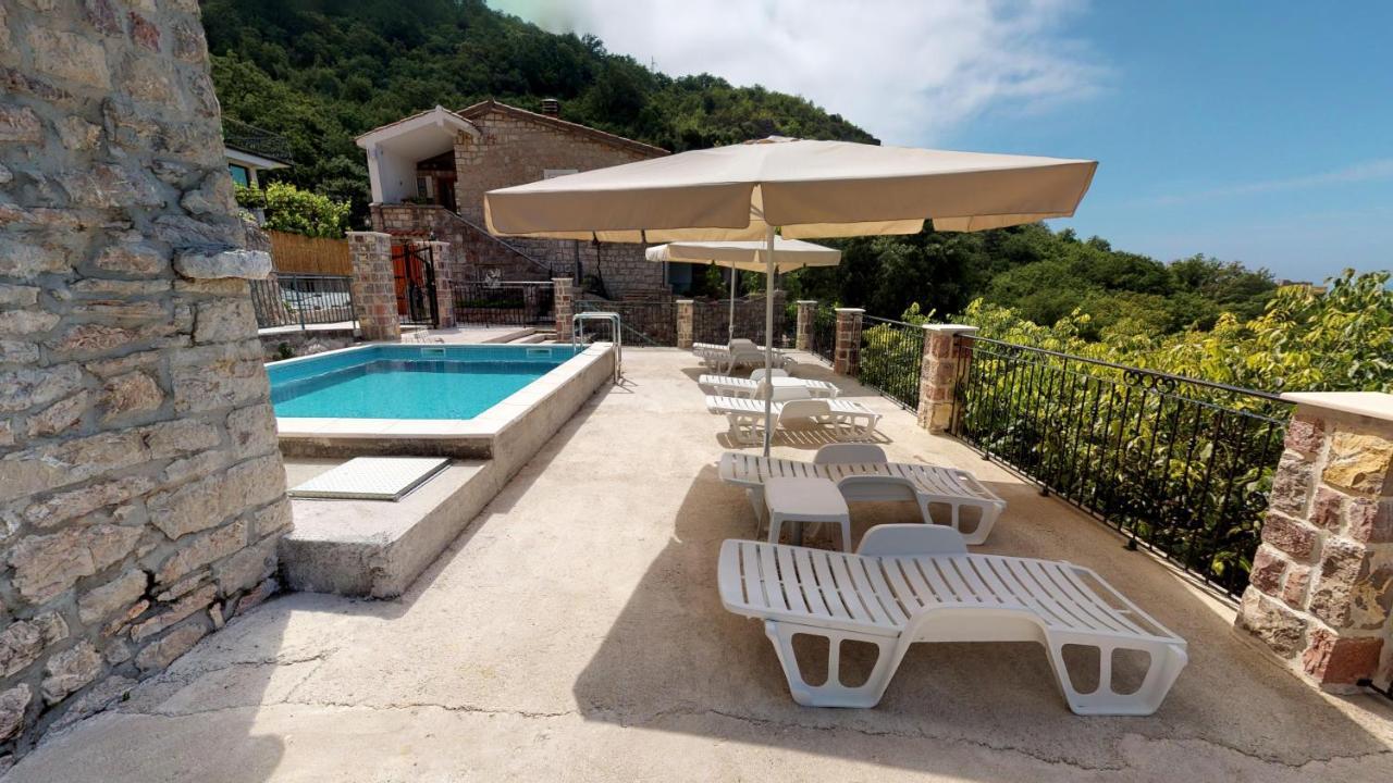 Luka Villa Bečići Exteriör bild