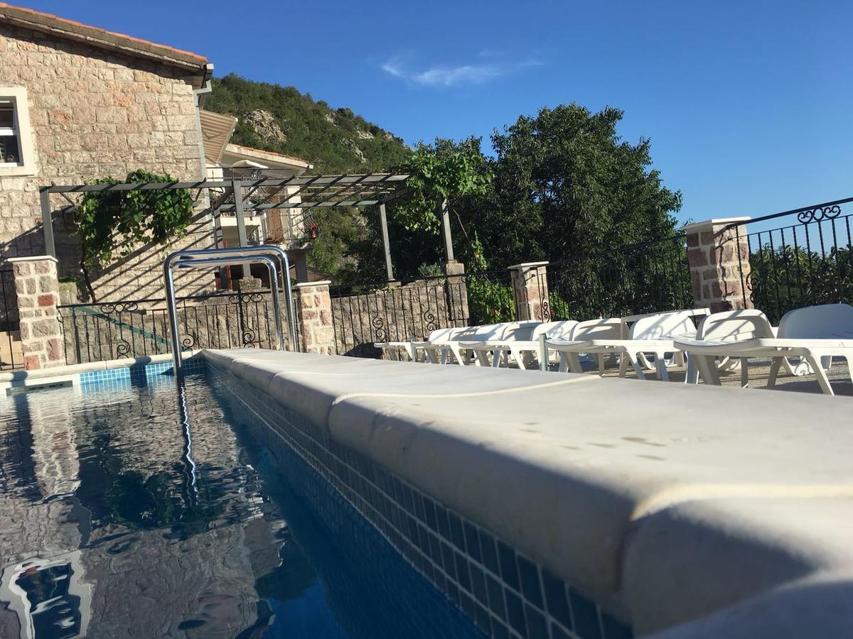 Luka Villa Bečići Exteriör bild