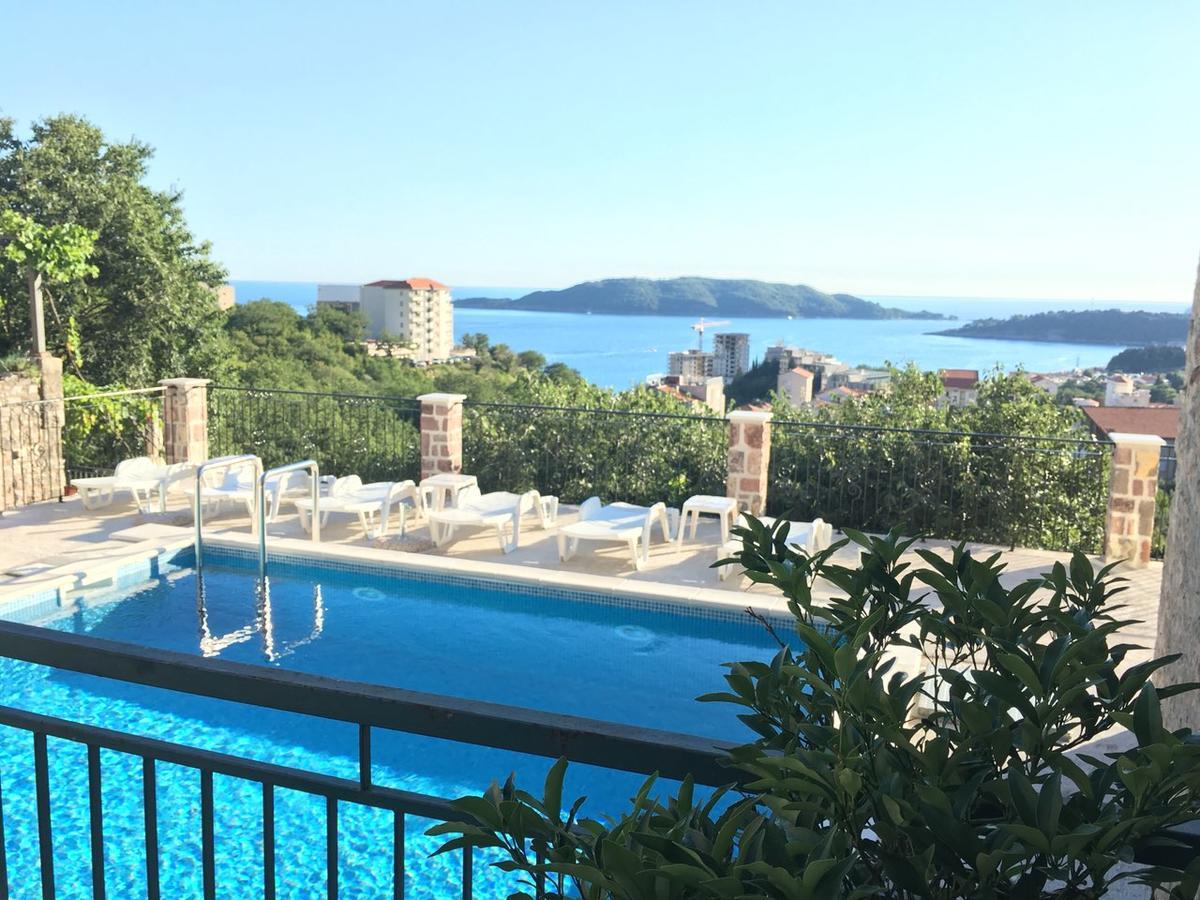 Luka Villa Bečići Exteriör bild