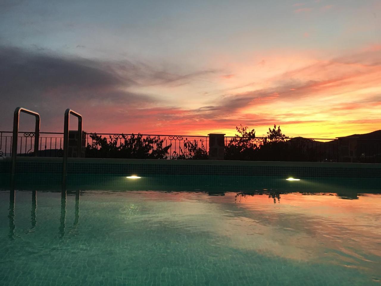 Luka Villa Bečići Exteriör bild